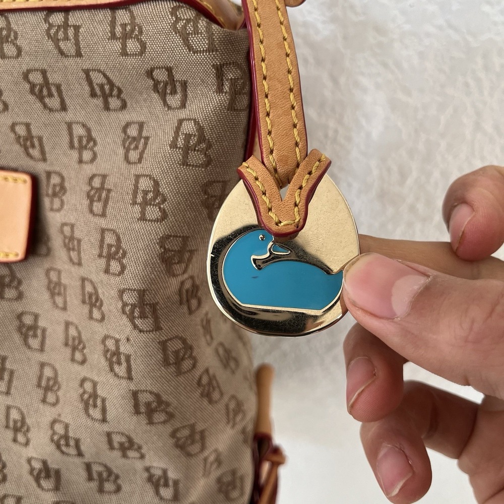 Vintage Dooney & Bourke Womens Monogram Canvas Handbag Purse *READ* - Picture 3 of 16